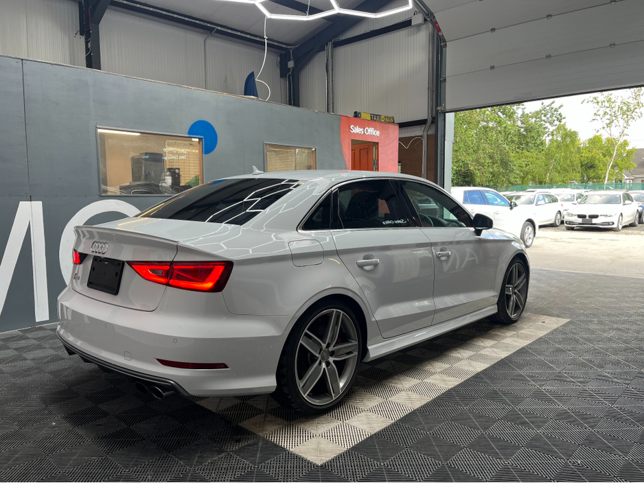 2015 Audi S3 2.0 PETROL / 52k KMs / HEATED SEATS , REVERSE CAMERA & MORE €25,950