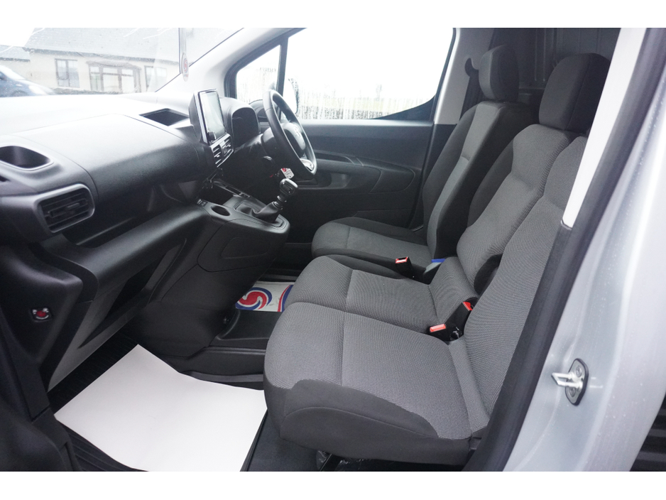 2023 Toyota Proace CITY 1.5 GX SWB 650KG 3