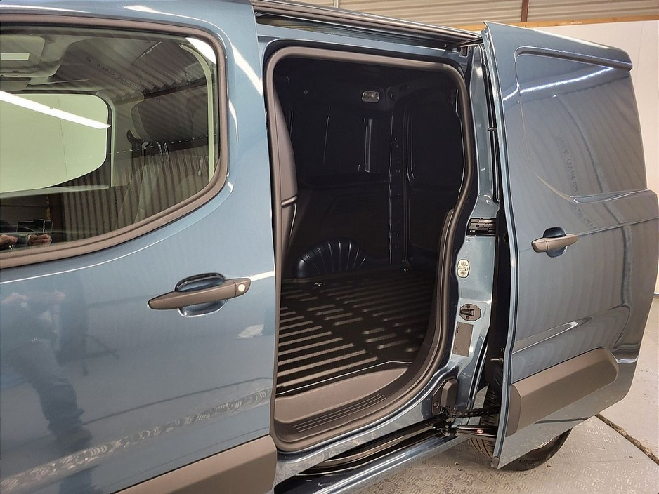 2025 Citroen Berlingo MWB Enterprise From €105 Per Week €22,617