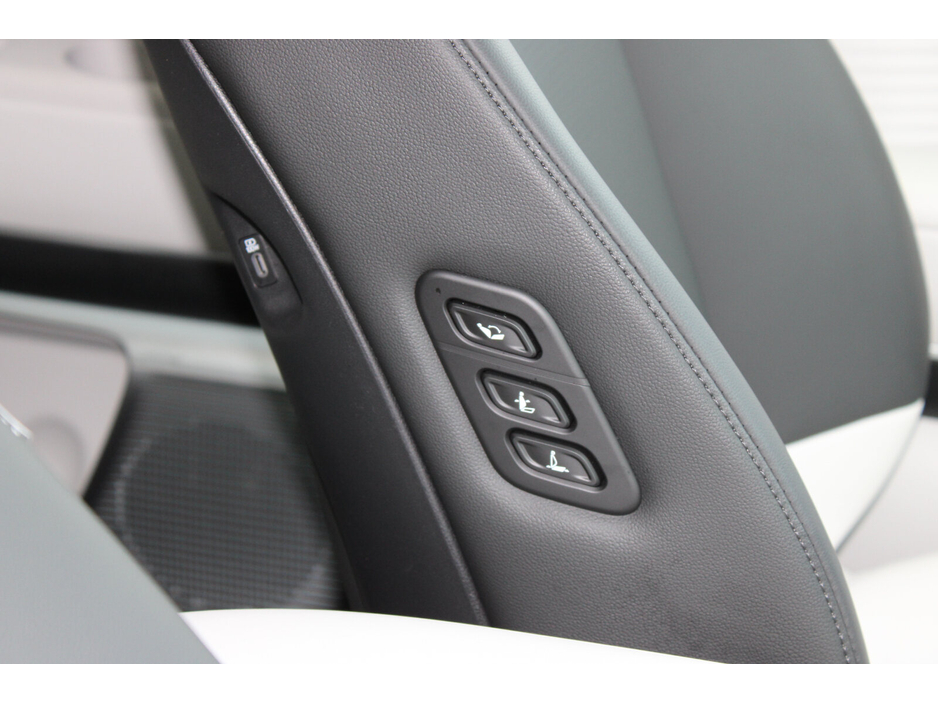 2025 Hyundai Ioniq 9 RWD standard (Long Range) Platinum €75,950