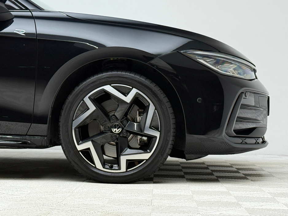 2025 Volkswagen Passat R-LINE 1.5 PHEV DSG €42,990