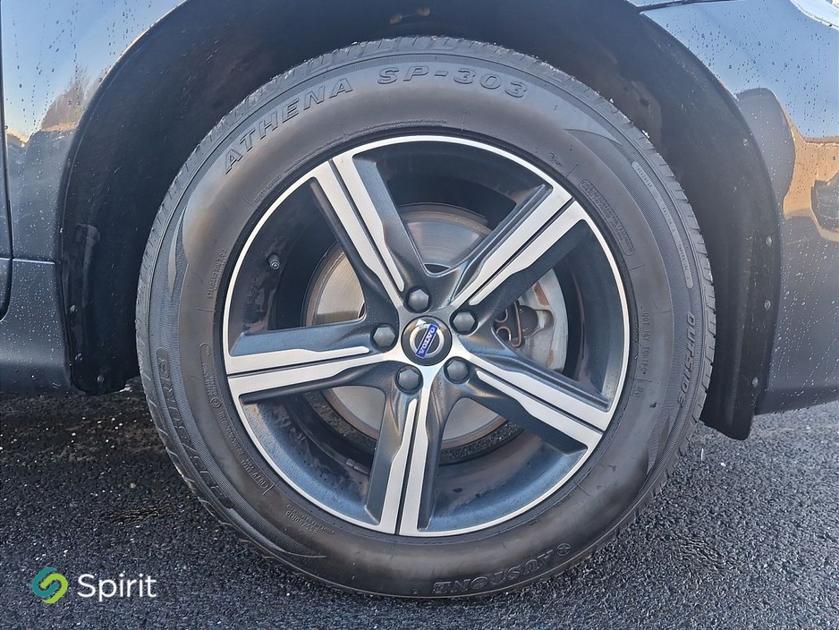 2017 Volvo XC60 D4 (190hp) FWD R-Design, Auto, Alcantara/Leather Sport Seats, Rear Parking Sensors, City Safe Braking, Cruise Control, Bluetooth Connectivity, Sat. Nav, Keyless Start €25,950