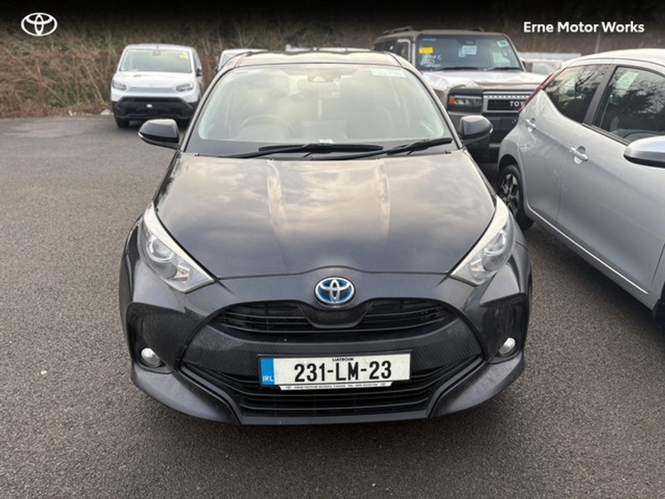 2023 Toyota Yaris YARIS 1.5 HYBRID LUNA €22,950