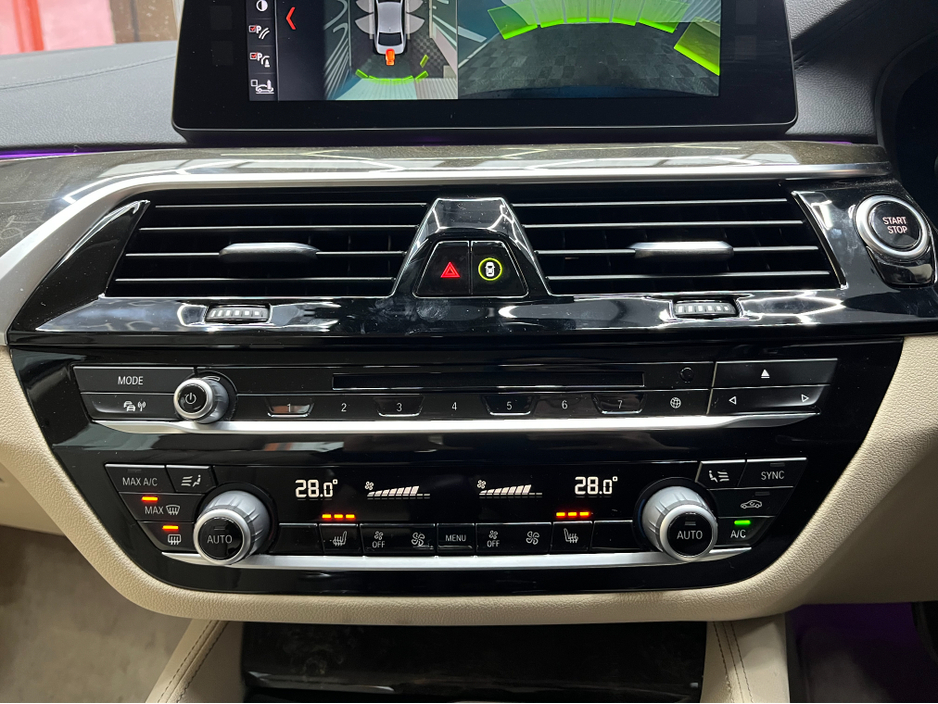 2018 BMW 5 Series €22950! 2018 BMW 530E 2.0 AUTOMATIC / CRUISE CONTROL / 360° CAMERA / ELECTRIC MEMORY & HEATED SEATS €22,950