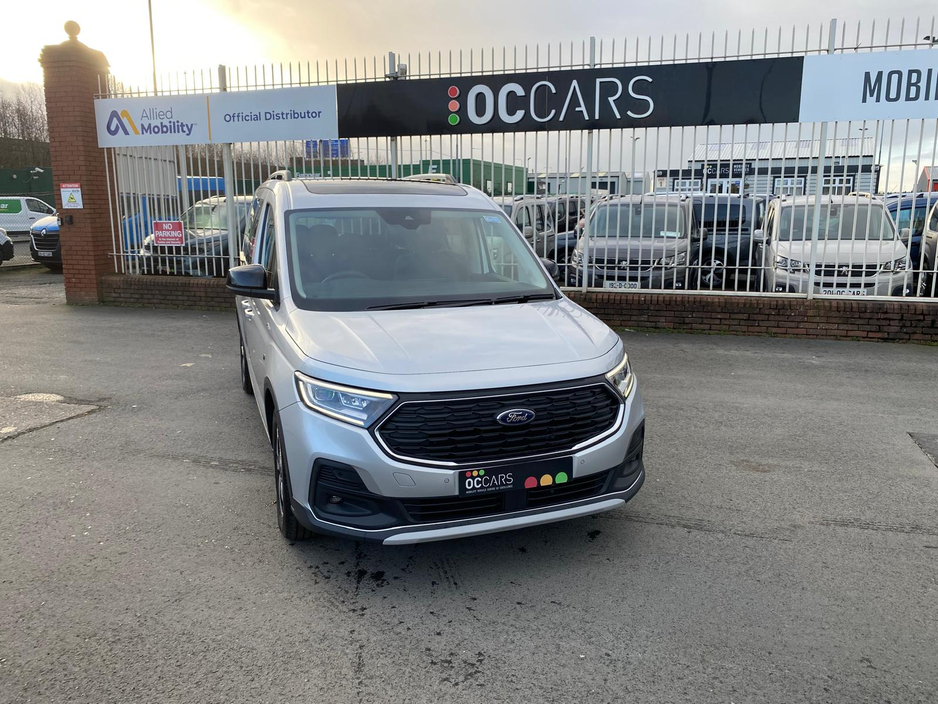 2026 Ford Grand Tourneo Connect Freedom Active €67,000