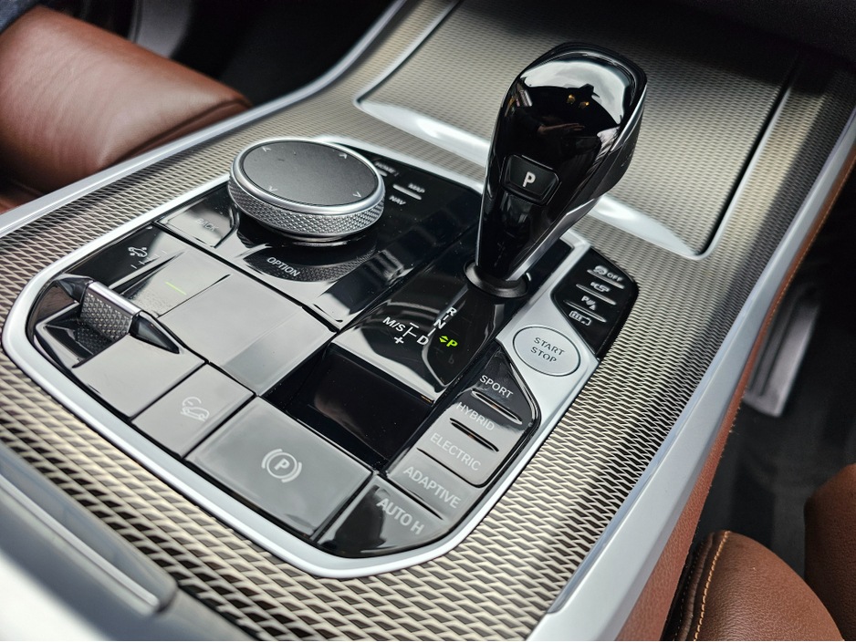 2022 BMW X5 X5 45E M-SPORT XDRIVE AUTO. AMETRIN METT. HUGE SPEC. FINANCE ARRANGED. SIMI. AA APPROVED. €58,950