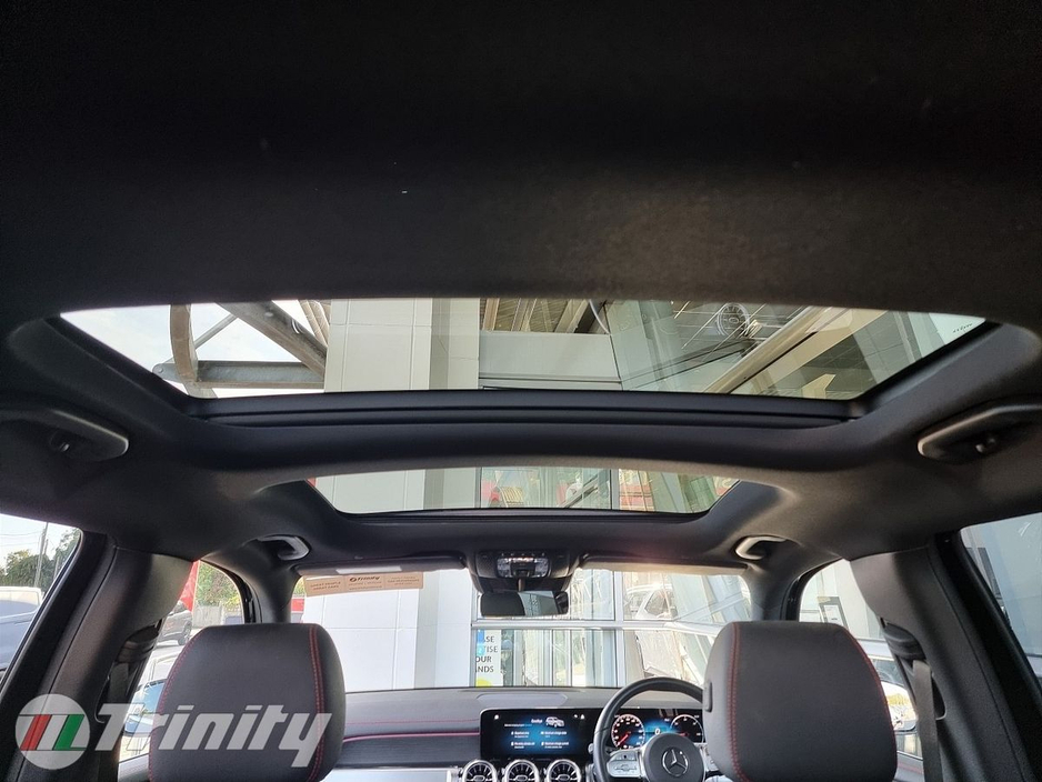 2024 Mercedes-Benz EQB * 7 SEATER * AMG PREMIUM * SUNROOF * STUNNING EV SUV * TRINITY VOLKSWAGEN * €45,950