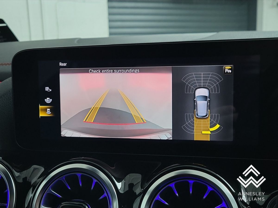 2021 Mercedes-Benz EQA EQA250 AMG Line 66.5 kWh €32,950