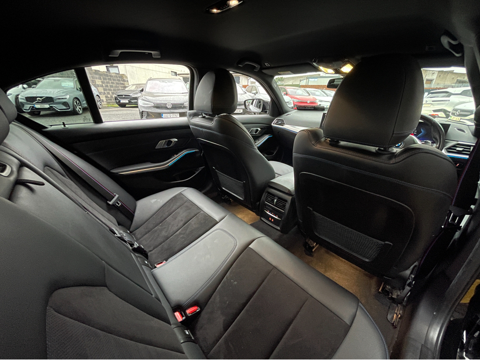 2023 BMW 3 Series M SPORT..AUTO..HYBRID..HEATED SEATS..APPLE CARPLAY €32,950