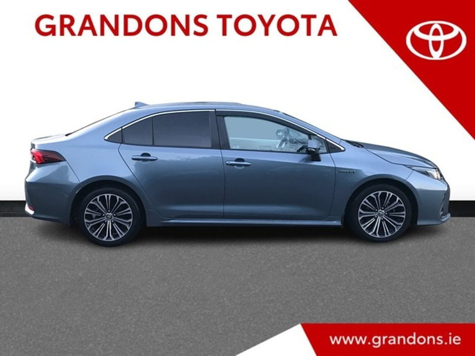2021 Toyota Corolla LUNA SPORT - GRANDONS €24,995