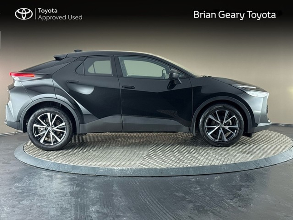 2025 Toyota C-HR HYBRID SPORT €37,950