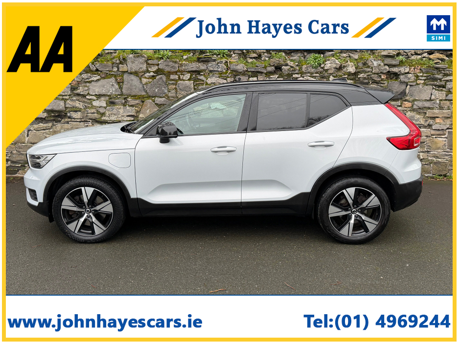 2021 Volvo XC40 R-DESIGN T5 RECHARGE//FULL LEATHER//FULL VOLVO SERVICE HISTORY//GREAT SPECIAL//SIMI AND AA DEALER €31,950