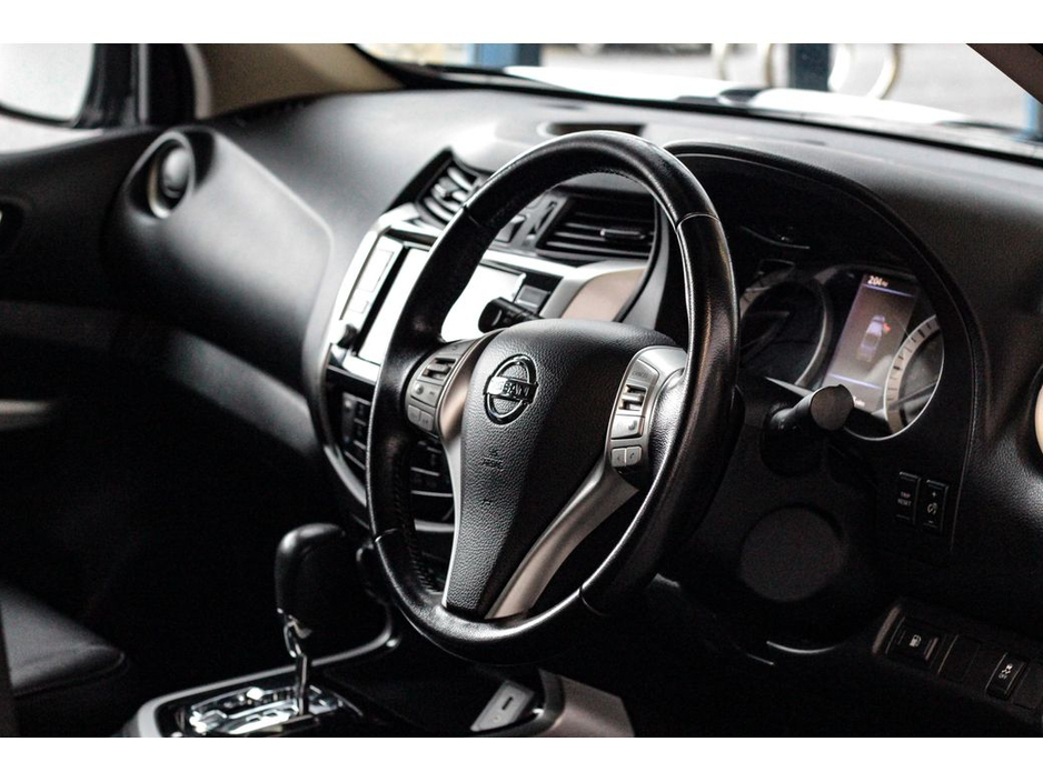 2021 Nissan Navara TEKNA 2.3DCi AUTOMATIC €32,899