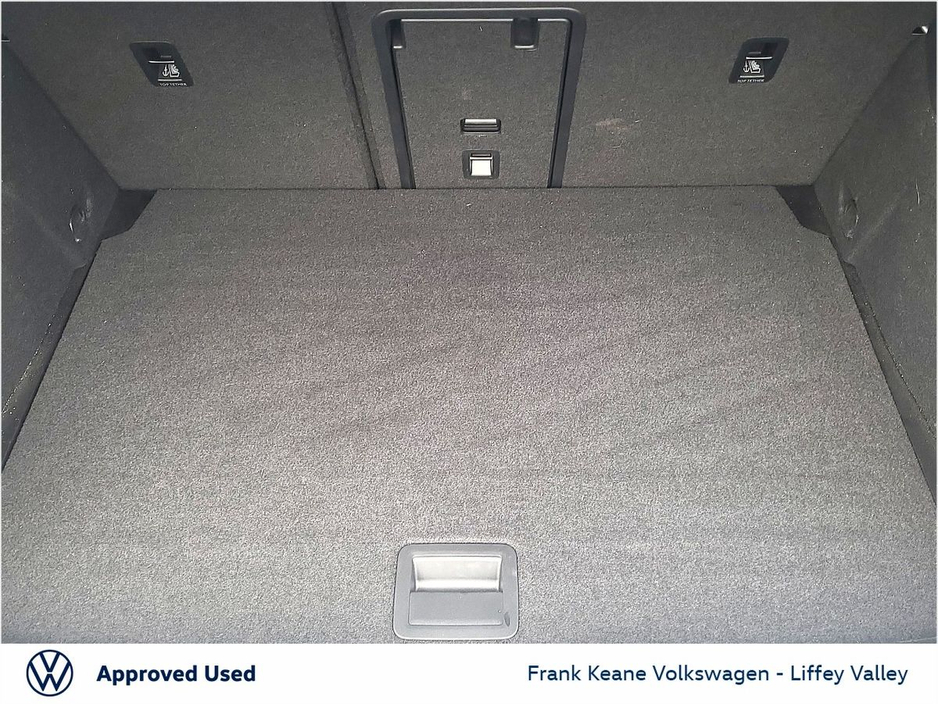 2024 Volkswagen Golf R-LINE 2.0 TDI 150HP *REAR VIEW CAMERA* *VALENCIA ALLOYS* CARPLAY & ANDROID AUTO* *PCP FINANCE AVAILABLE* €38,995