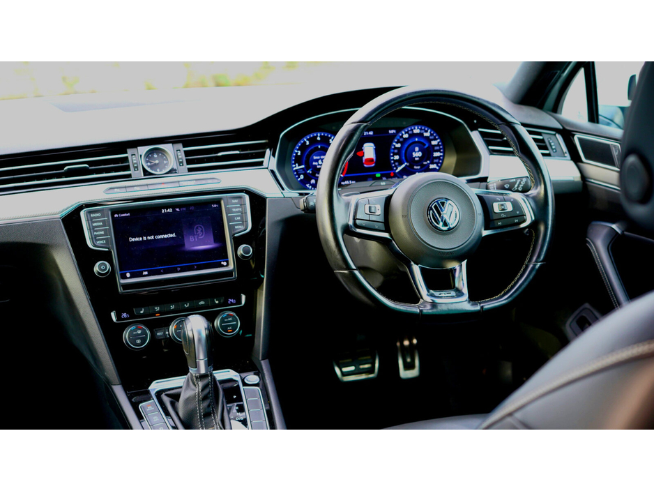 2016 Volkswagen Passat  €17,950