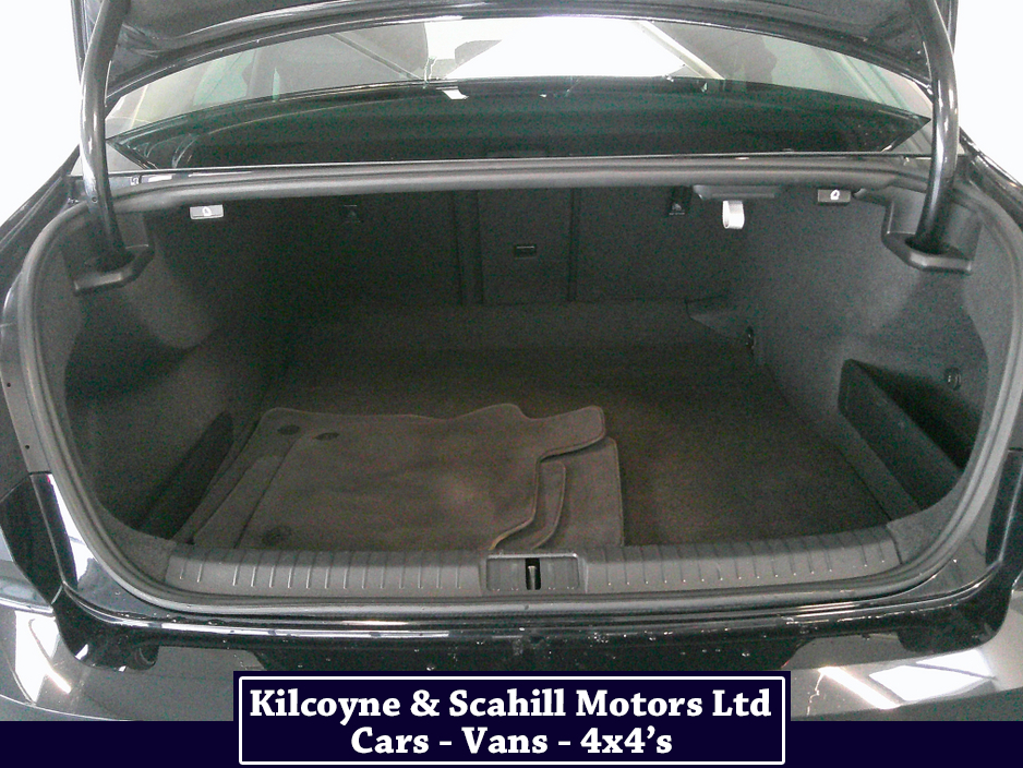 2018 Volkswagen Passat HIGHLINE 1.6 TDI MANUAL 6SPEED FWD 120HP 4DR €17,950