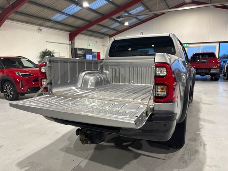 2023 Toyota Hilux 2.8 GR SPORT 4DR A AUTO €41,420