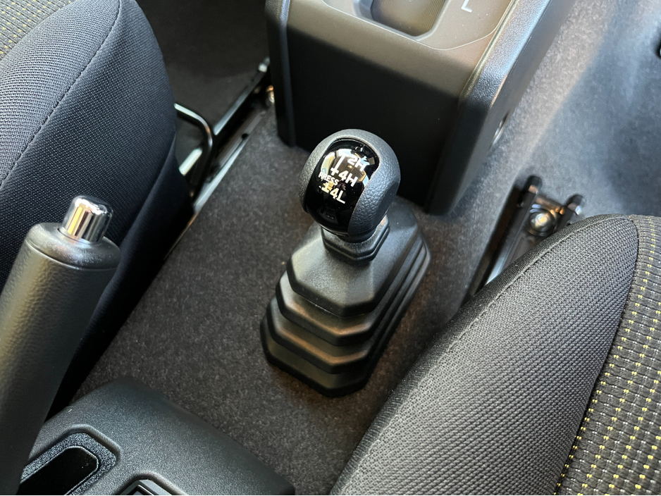 2025 Suzuki Jimny LITTLE G SIERRA 4 SEAT AUTOMATIC 1.5 PETROL //DELIVERY MILES//BRAND NEW//HIGH SPEC// €39,950