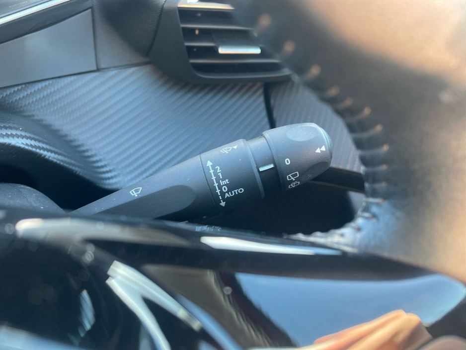 2021 Peugeot 2008 1.5 BlueHDI 110bhp Allure €19,975