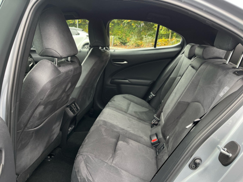 2024 Lexus UX 250 H 300E EV 201BHP 5DR AUTO €35,950