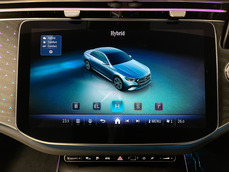 2026 Mercedes-Benz E Class 300de AMG - 19 Inch Alloys - Reversing Camera - Ambient Lighting - Sat Nav - Climate Control - Electric Heated Memory Seats - Keyless Start - Apple CarPlay/Android Auto €89,811