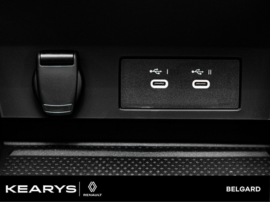 2026 Renault Captur Order your 261 Techno Full Hybrid E-Tech 160 TODAY! €36,190