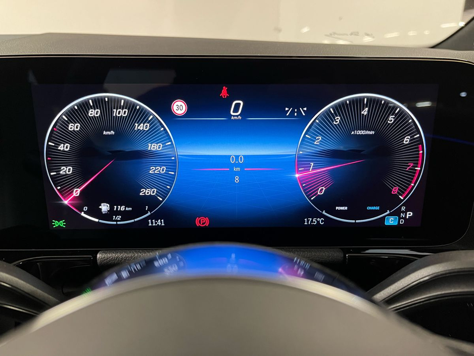 2026 Mercedes-Benz GLA Class 180 Progressive - 18 Inch Alloys - Reversing Camera - Ambient Lighting - Sat Nav - Climate Control - Heated Seats - Keyless Start - Apple CarPlay/Android Auto €57,950