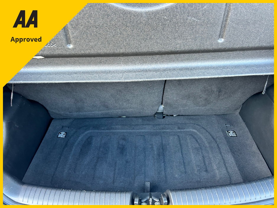 2016 Hyundai i10 2016 HYUNDAI i10 1.0 PETROL DELUXE LOW KMS €8,450