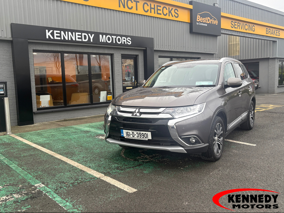 2016 Mitsubishi Outlander 16MY 4WD 6 6MT 7S 4DR €13,995