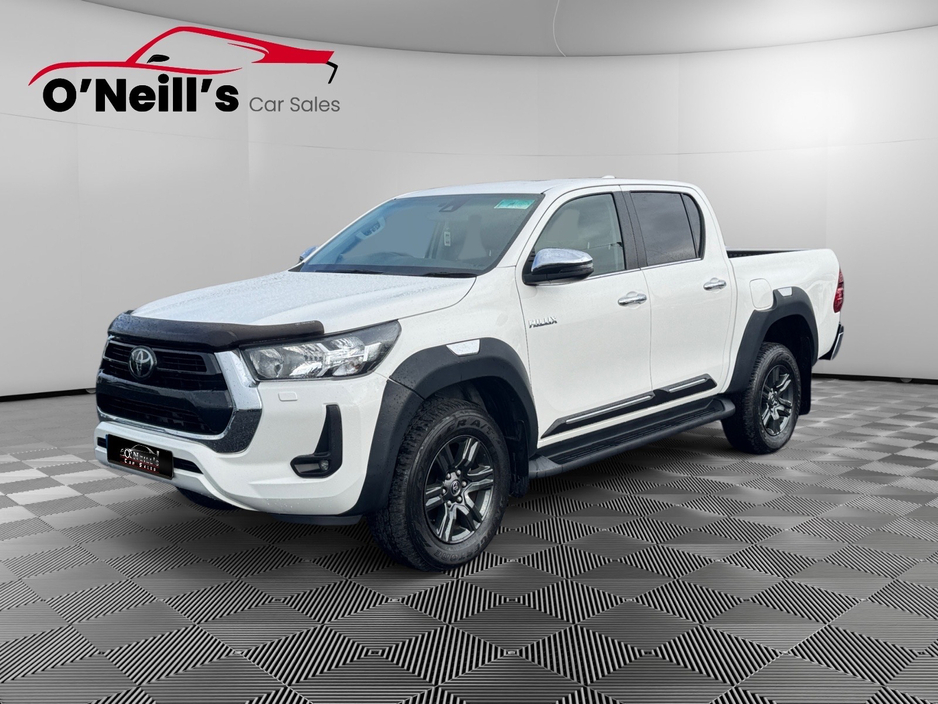 2023 Toyota Hilux *NO VAT* 2.8 SR5 DOUBLE CAB 4DR #300 €45,999