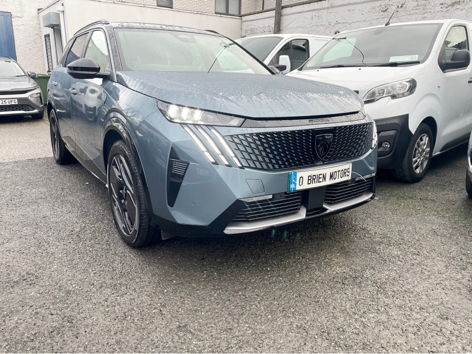 2025 Peugeot 5008 E 5008 GT-LINE 73KW 213BHP FULLY ELECTRIC €47,950