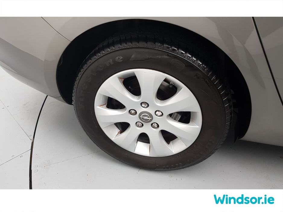 2016 Opel Astra 1.6CDTi 110PS S/S €10,995