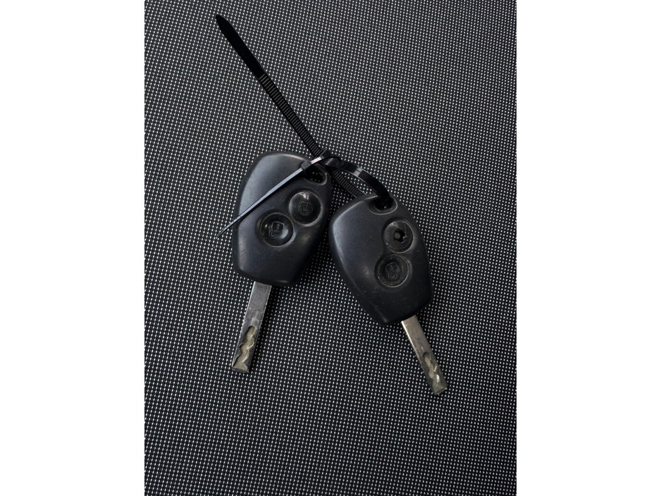 2017 Dacia Duster PRESTIGE 1.5 DCI 110 4X2 4DR €9,400