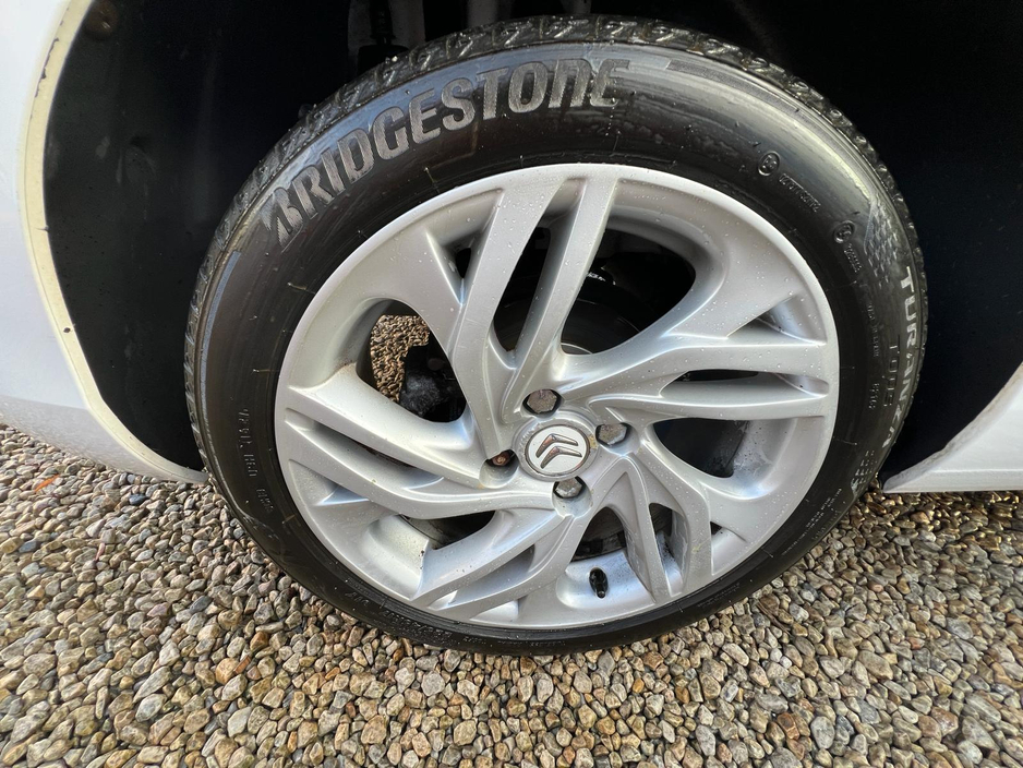 2013 Citroen C4 ==1.6 HDI SELECTION//PAN ROOF//NEW NCT//SERVICED== €4,945