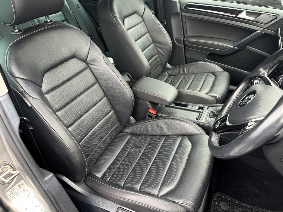 2019 Volkswagen Golf Highline 1.4 TSI DSG €20,700