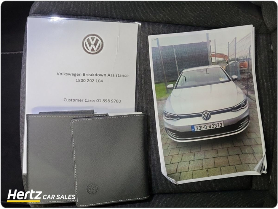 2023 Volkswagen Golf LIFE 2.0 TDI 115HP Diesel Manual €26,995