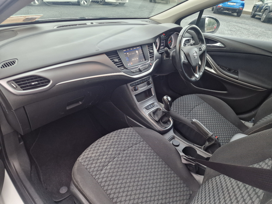 2022 Opel Astra van ED 1.5 122ps 5DR €9,950