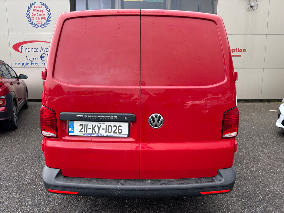 2021 Volkswagen Transporter  €14,595