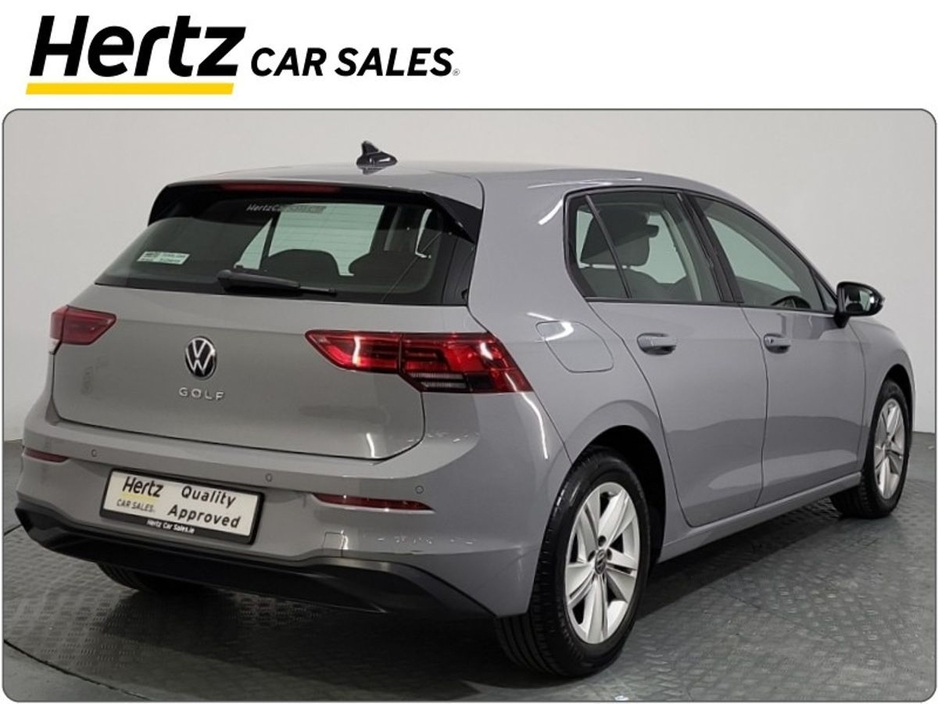 2023 Volkswagen Golf LIFE 2.0 TDI 115HP Diesel Manual €26,995