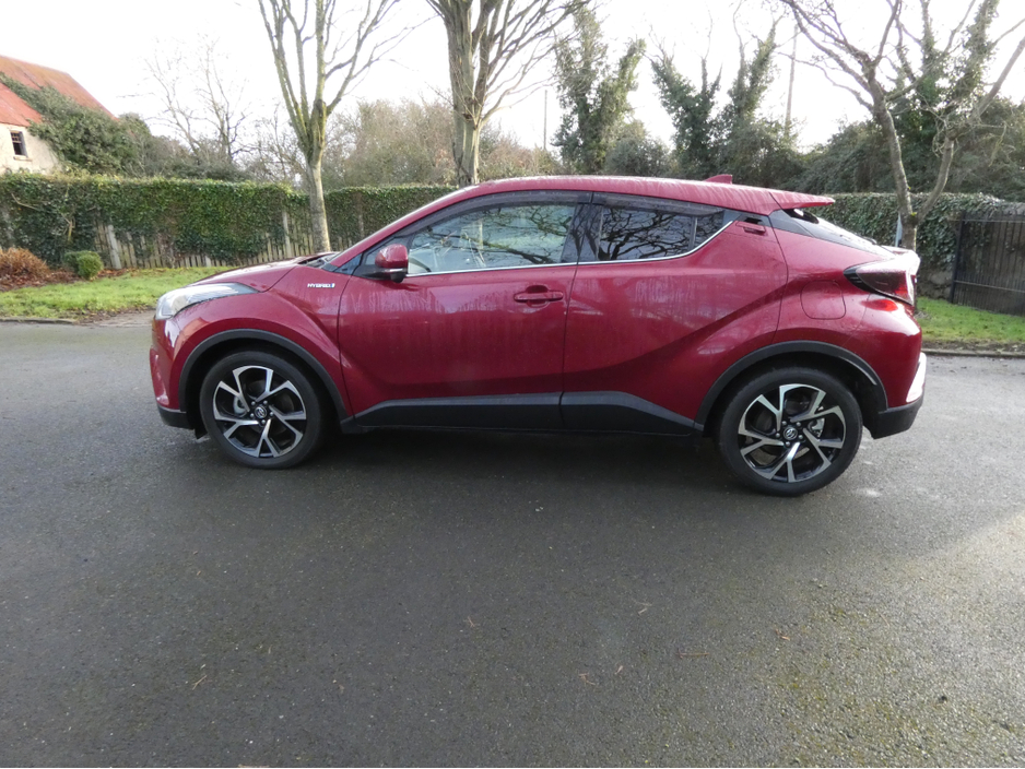2017 Toyota C-HR 1.8 AUTO HYBRID €18,750