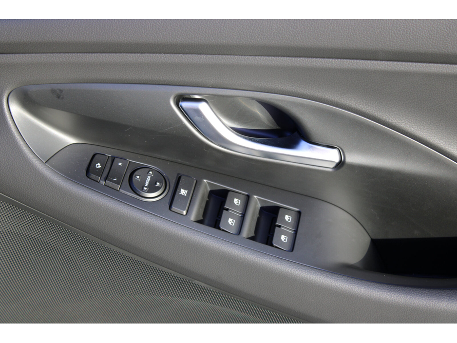 2025 Hyundai i30 Petrol NLine €32,950