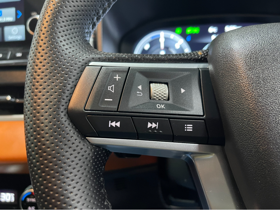 2023 Mitsubishi Outlander (New Model) HYBRID 2.4 PHEV 7 SEATER AUTOMATIC TOP SPEC MODEL www.bolandscarcentre.ie €39,900