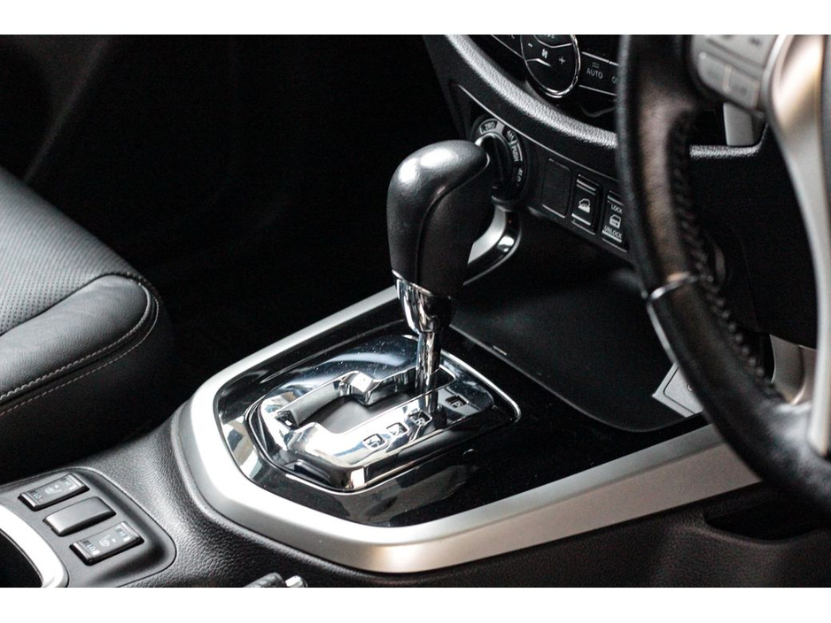 2021 Nissan Navara TEKNA 2.3DCi AUTOMATIC €32,899