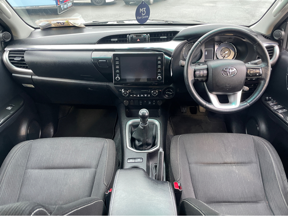 2021 Toyota Hilux 2021 TOYOTA HILUX 2.4 D-4D INVINCIBLE 4WD CREW CAB €28,950