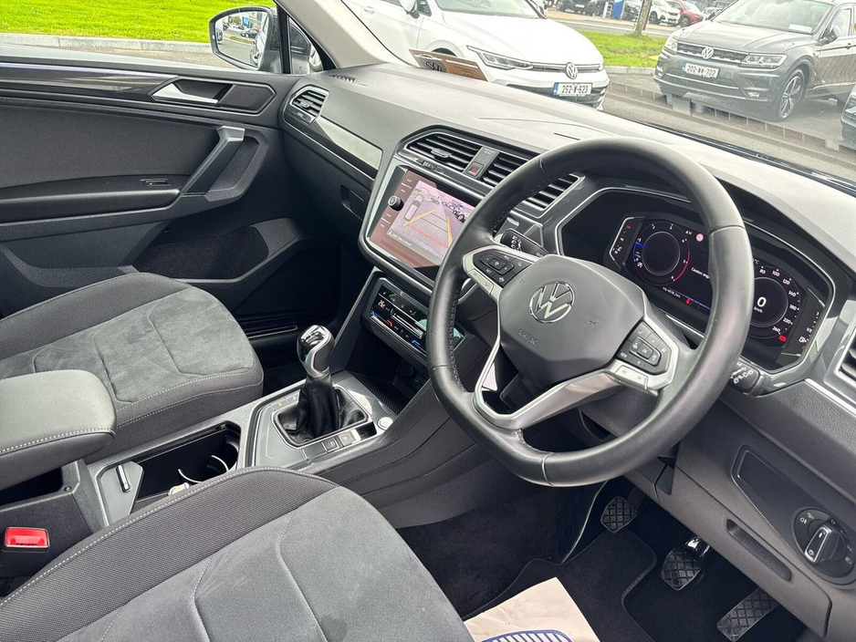 2022 Volkswagen Tiguan 2.0 TDI 150HP Elegance €34,975