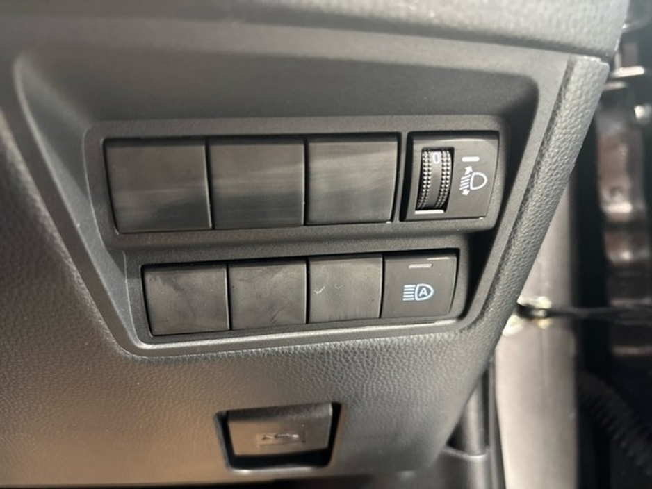 2023 Toyota Yaris Cross LUNA HYBRID AUTO €28,500