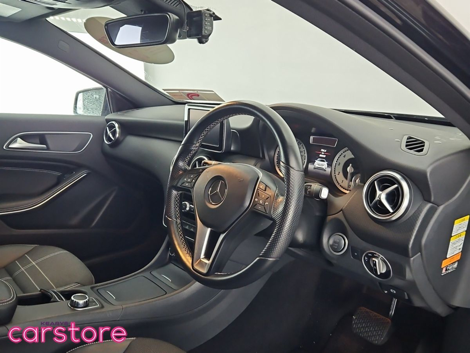 2016 Mercedes-Benz A Class A180 1.6 Auto €16,480