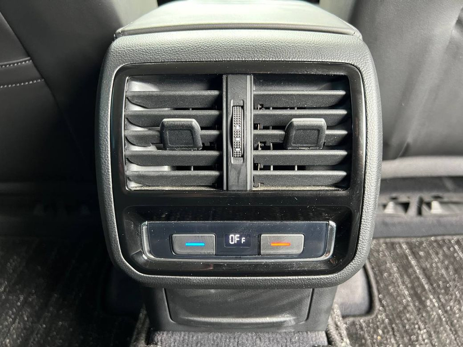 2019 Volkswagen Passat VARIANT HIGHLINE 2.0 TDI AUTO * BIG SPEC * // HEATED COOLED LEATHER SEATS // DRIVER MASSAGE SEAT // DIGITAL CLUSTER €24,950