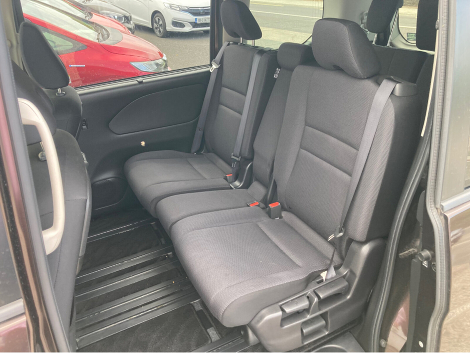 2017 Nissan Serena 2.0i HYBRID 8 SEATER PETROL AUTOMATIC €18,900