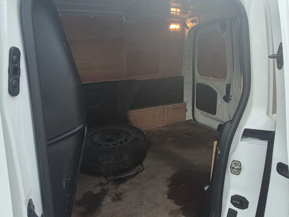 2021 Citroen Berlingo Enterprise 650 Van 1.5 Diesel with 3 seats in front and side loading door.